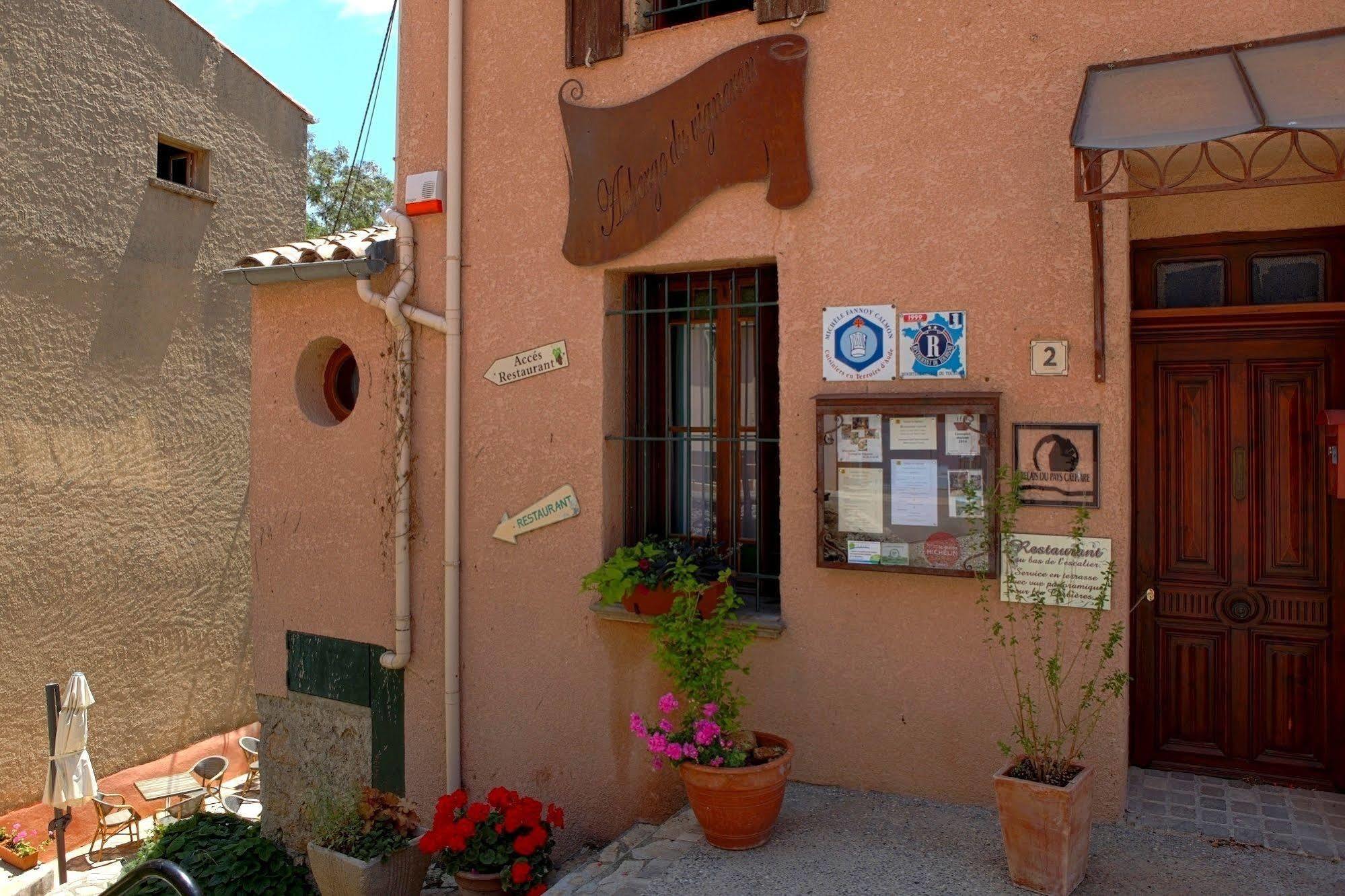 Logis Auberge Restaurant Du Vigneron Cucugnan Exterior photo